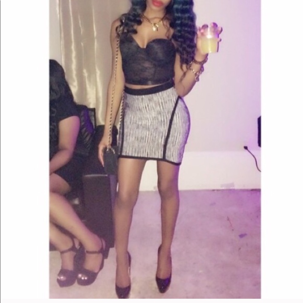 Bebe skirt